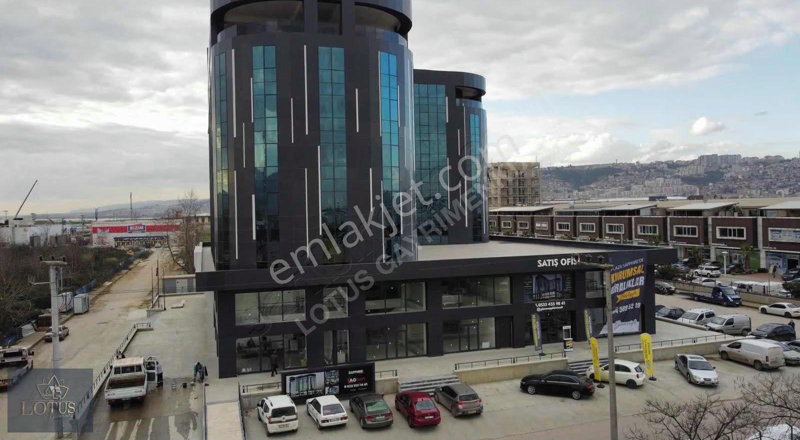 İzmitin En Prestijli Projesi Sapphıre,de 96 M2 Kiralık Mağaza - Görsel 14