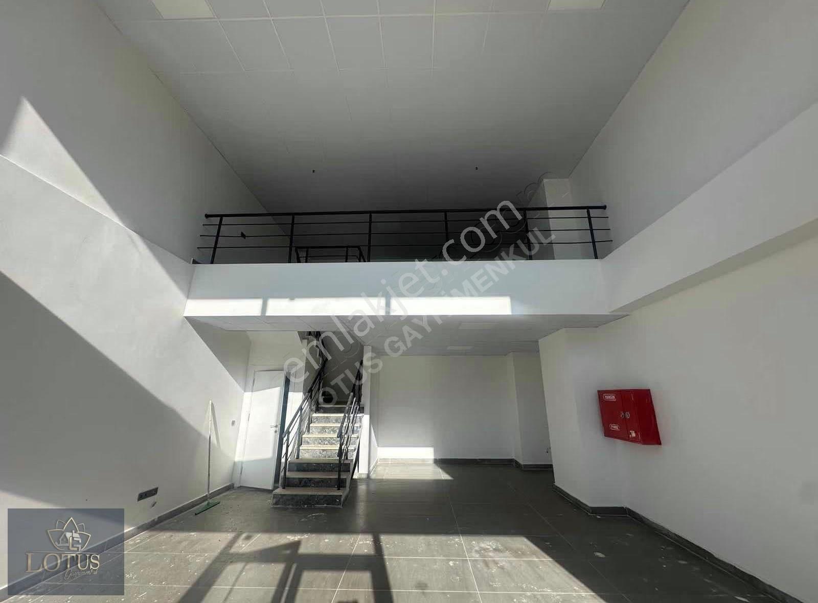 İzmitin En Prestijli Projesi Sapphıre,de 96 M2 Kiralık Mağaza - Görsel 13