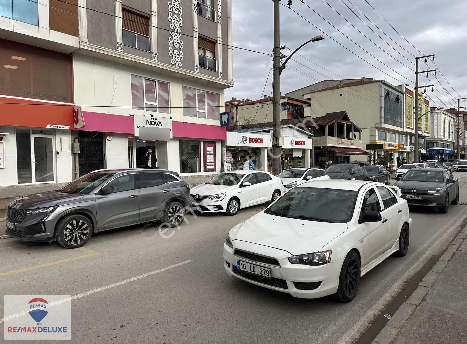 Kocaeli Körfez'de Merkezi Konumda Kiralık 1+1 Geniş Ofis - Görsel 4