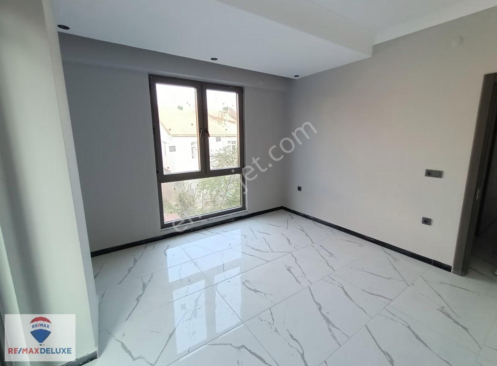 Kartepe Nesibe Aydın'a Yakın Satılık 1+1 Daire - Görsel 22