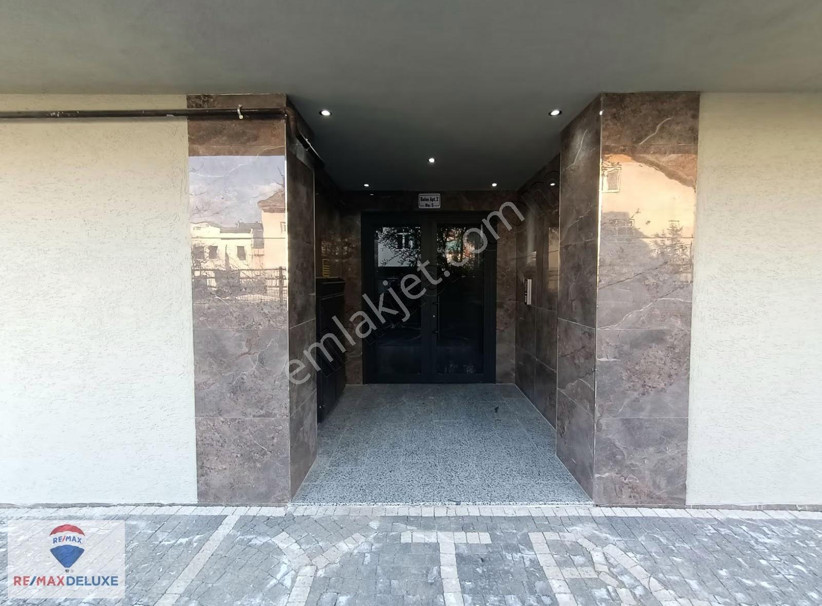 Kartepe Nesibe Aydın'a Yakın Satılık 1+1 Daire - Görsel 12