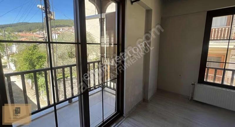 Otoparklı, Fırın Akyol'un Orada Kiralık 2+1 Temiz Ev - Görsel 2