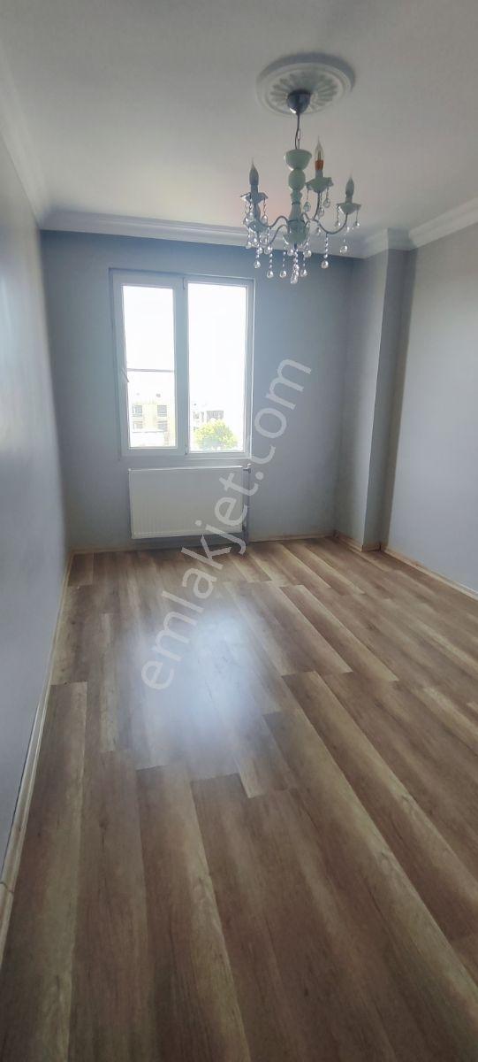 Uçardan Ana Cadde Üzerinde Kiralık 3+1 Ebeveyn Banyolu Daire - Görsel 2