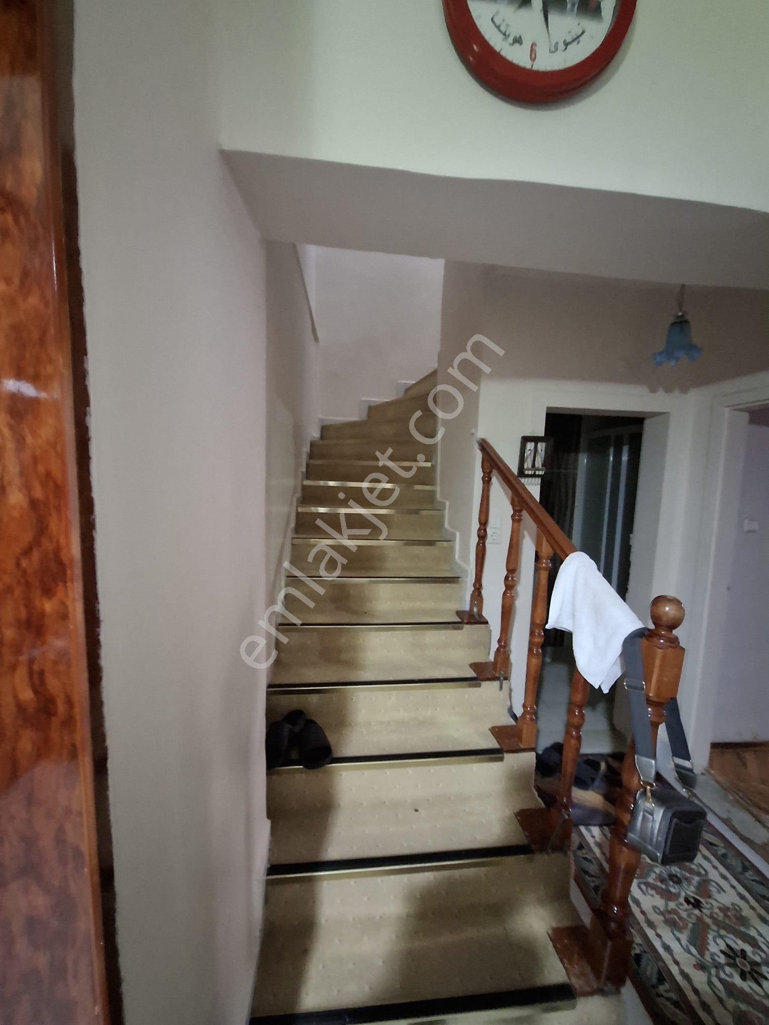 Ankara Çankaya Topraklık Çamlıtepe Mahallesinde Ankara Manzaralı 4+1 Depolu Teraslı Dubleks Daire - Görsel 22
