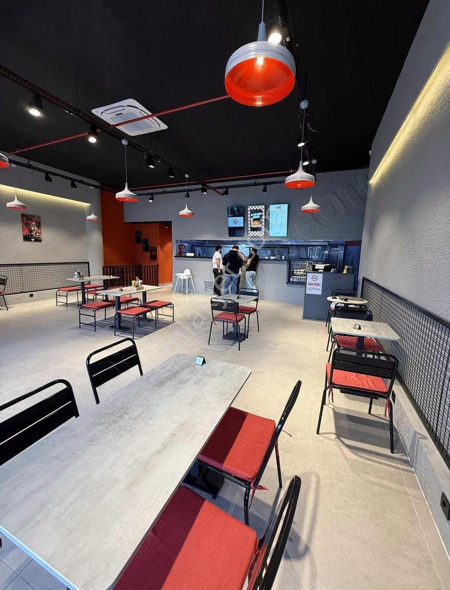 İn Mari Projesinde Kurumsal Kiracılı 300m2 Dükkan + Açık Alan - Görsel 28