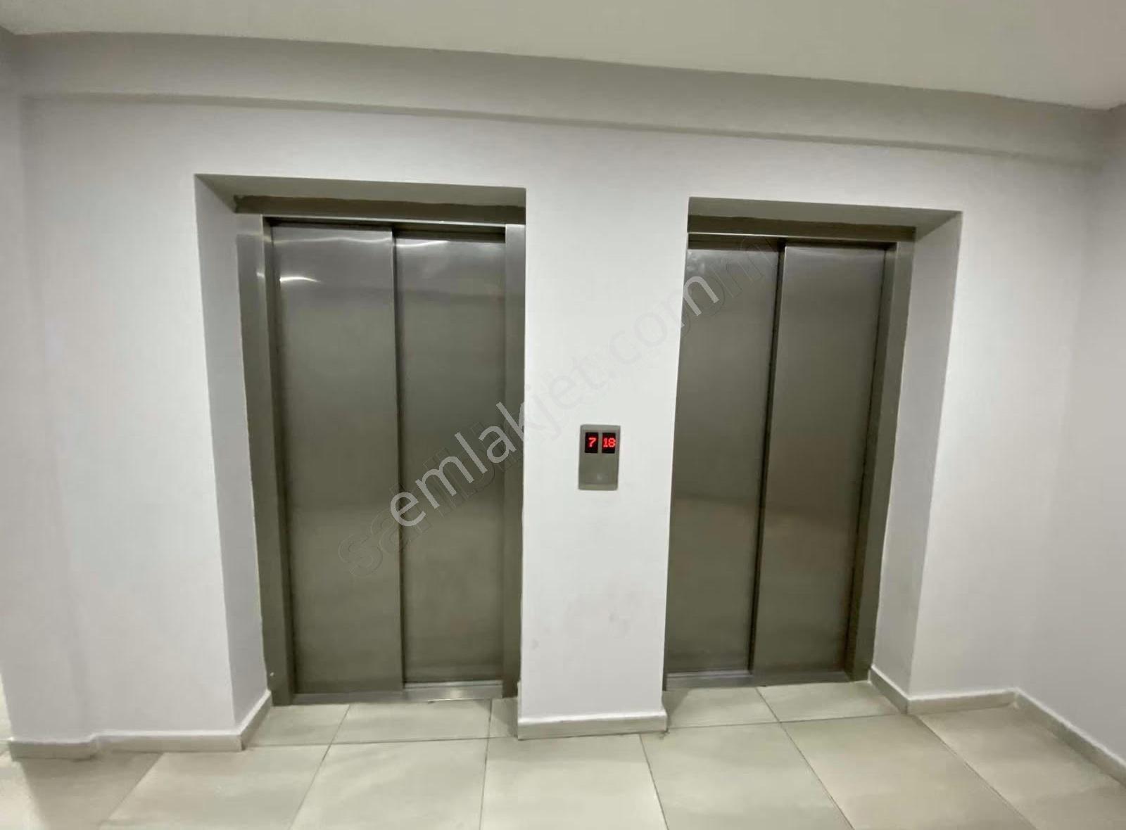 En Büyük Tip Çift Cephe Çift Balkon Kapalı Mutfak - Görsel 15