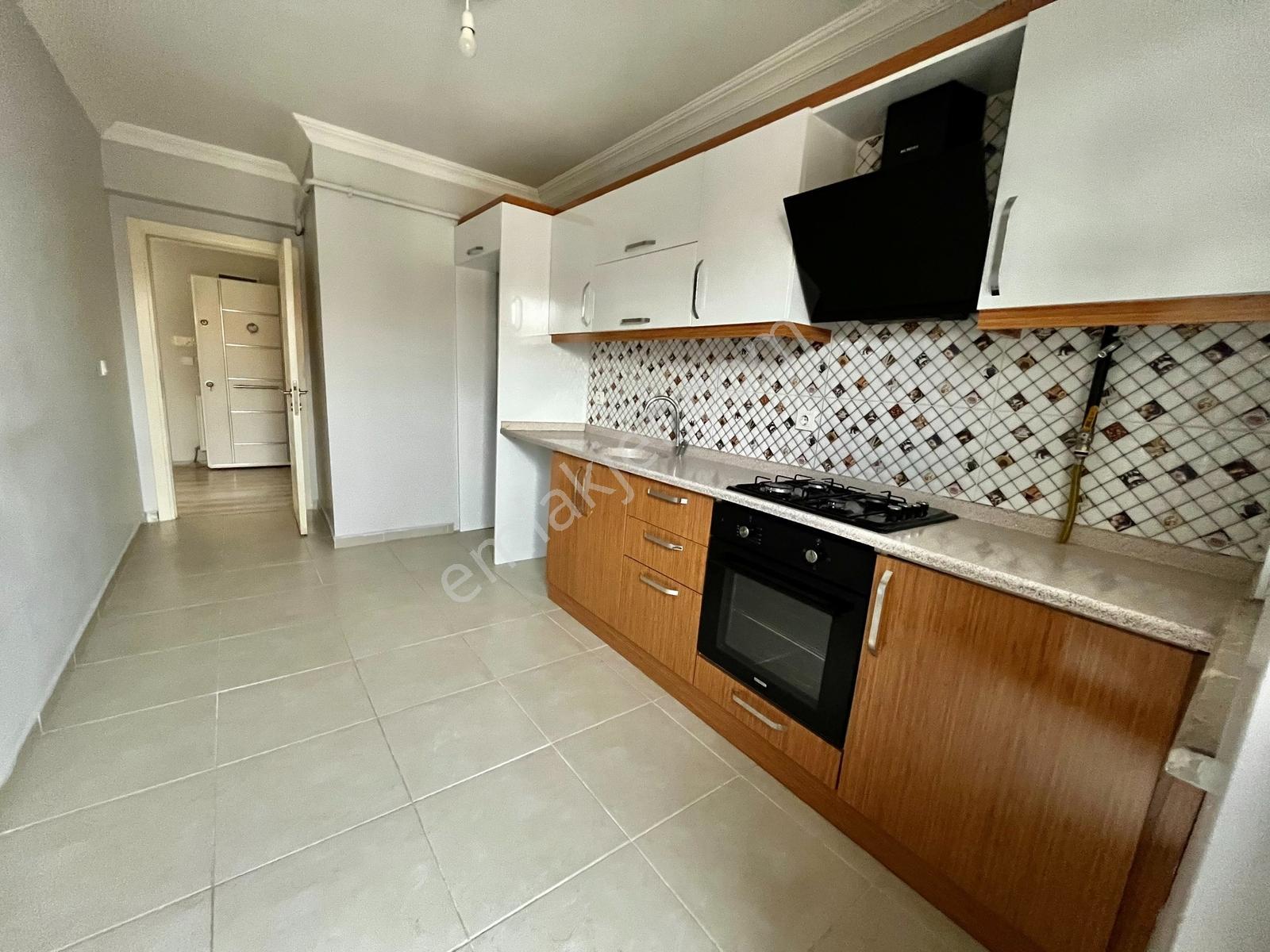 Hak Emlak'tan Aziziye Mahallesinde Kiralık 2+1 Geniş Daire - Görsel 6