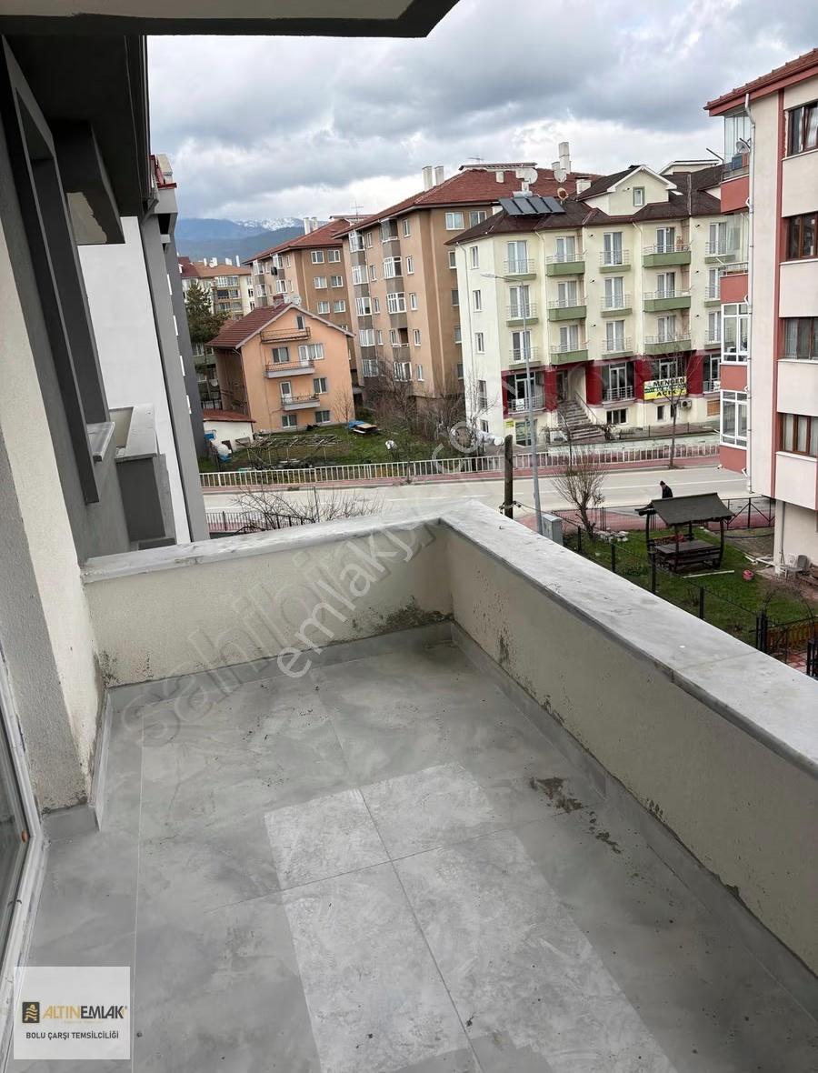 Altın Emlak Bolu Çarşı Garajlı Ve Balkonlu 1+1 Satılık Daire