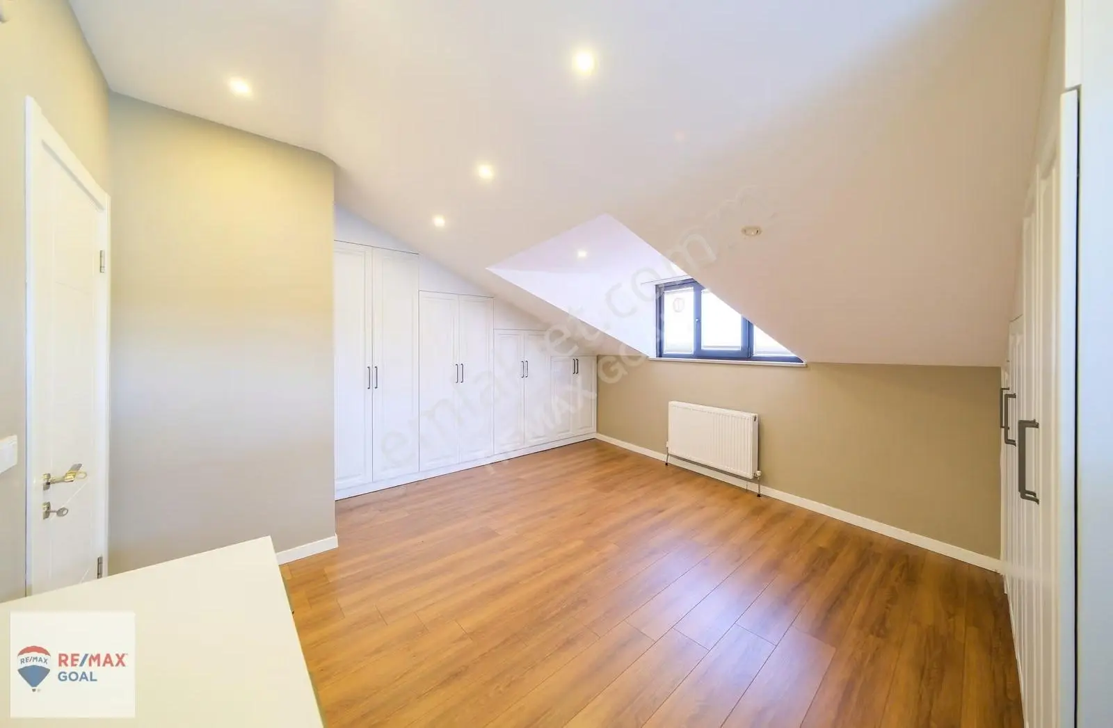Remax Şirvan'dan İdealtepe'de Deniz Manzaralı 3+1 Satılık Dublex - Görsel 5