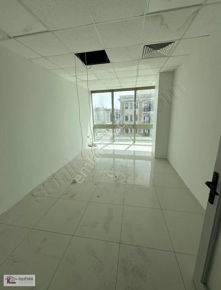 Bayraktar Bulvarı'nda Cadde Üzeri Kiralık 3 Plaza Katı - Görsel 27