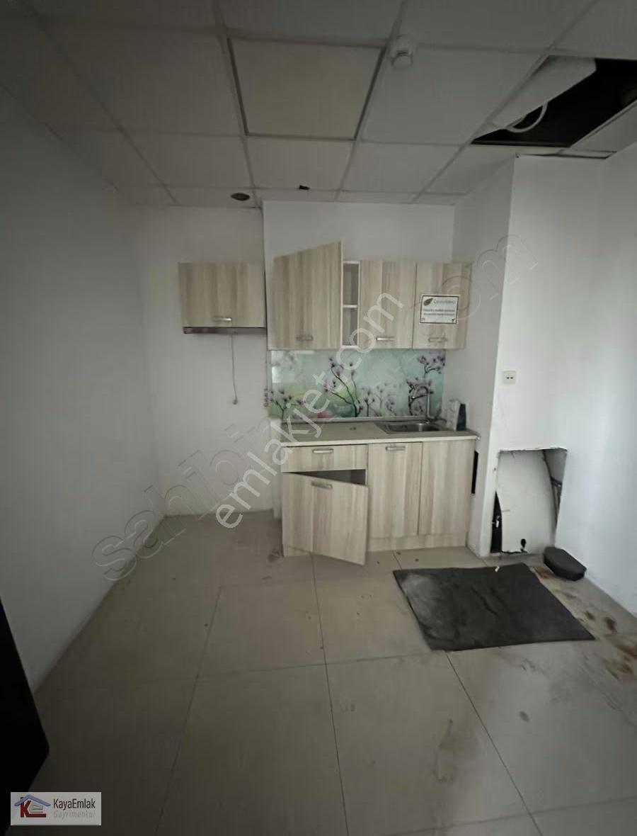 Bayraktar Bulvarı'nda Cadde Üzeri Kiralık 3 Plaza Katı - Görsel 11