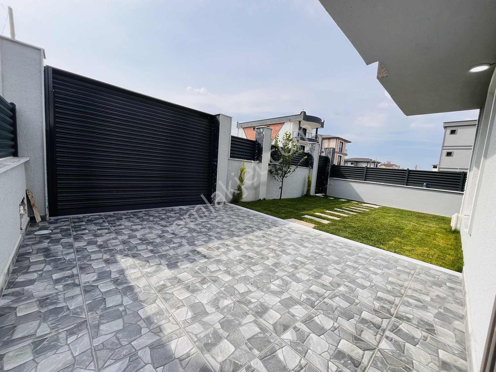 Re/max Kıyı Dan Satılık 4+1 Merkezi Konum İskanlı Oturuma Hazır - Görsel 26