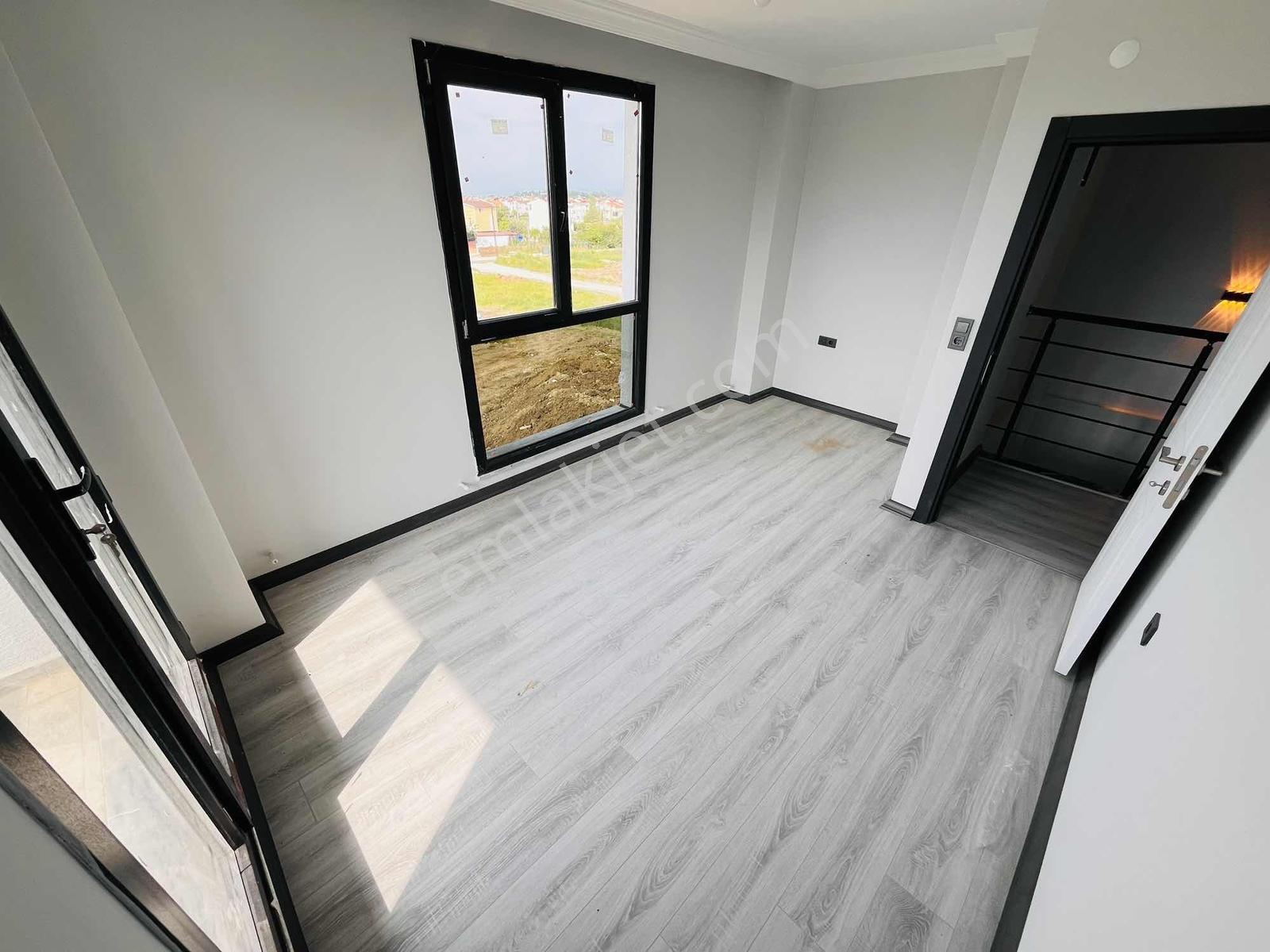 Re/max Kıyı Dan Satılık 4+1 Merkezi Konum İskanlı Oturuma Hazır - Görsel 21