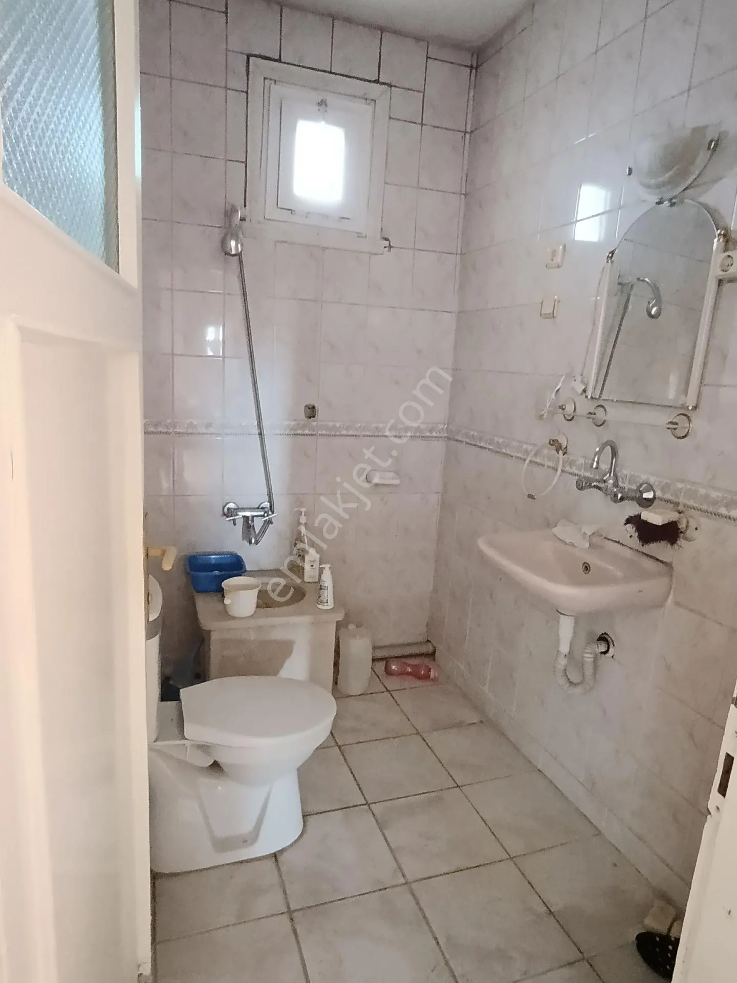 Işıklar Mahallesin De 3 Katlı Komple Acil Satılık Bina - Görsel 4