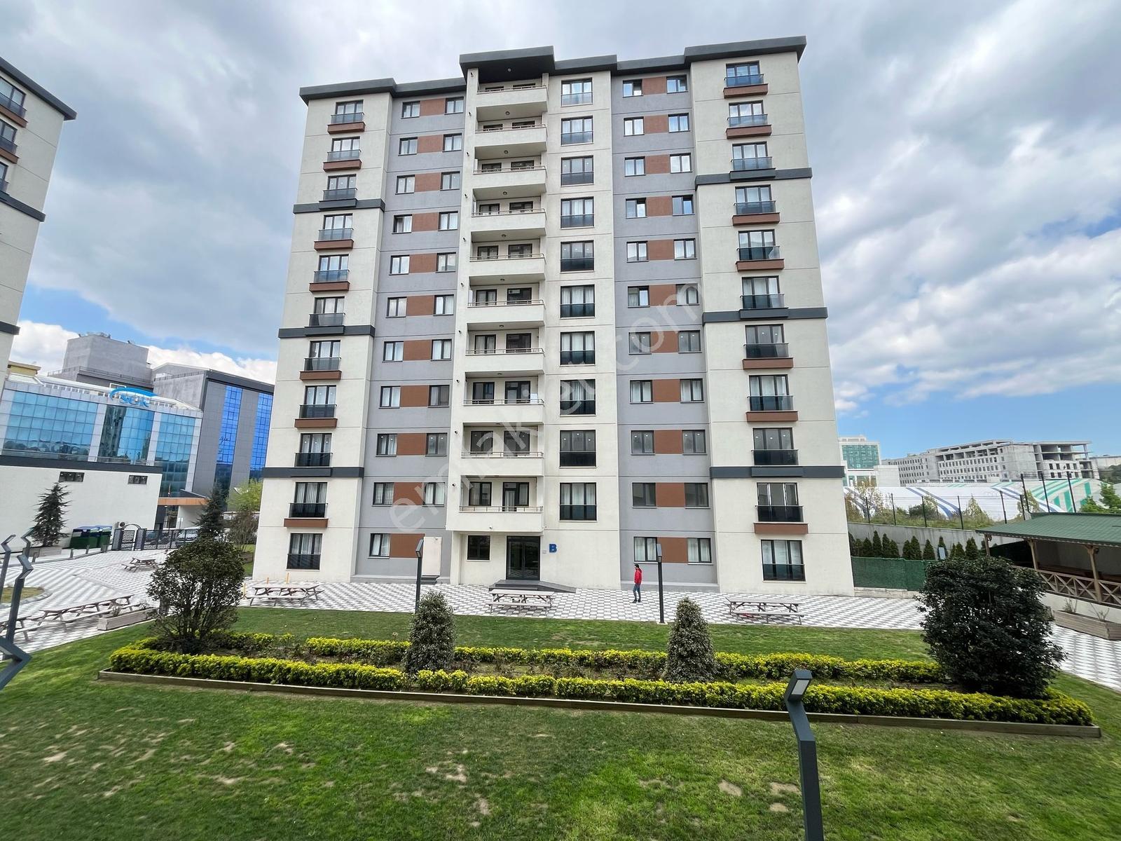 Aydın İnş. Asgün Trıo'da 2+1 107 4.kat Sıfır Otoparklı Daireler