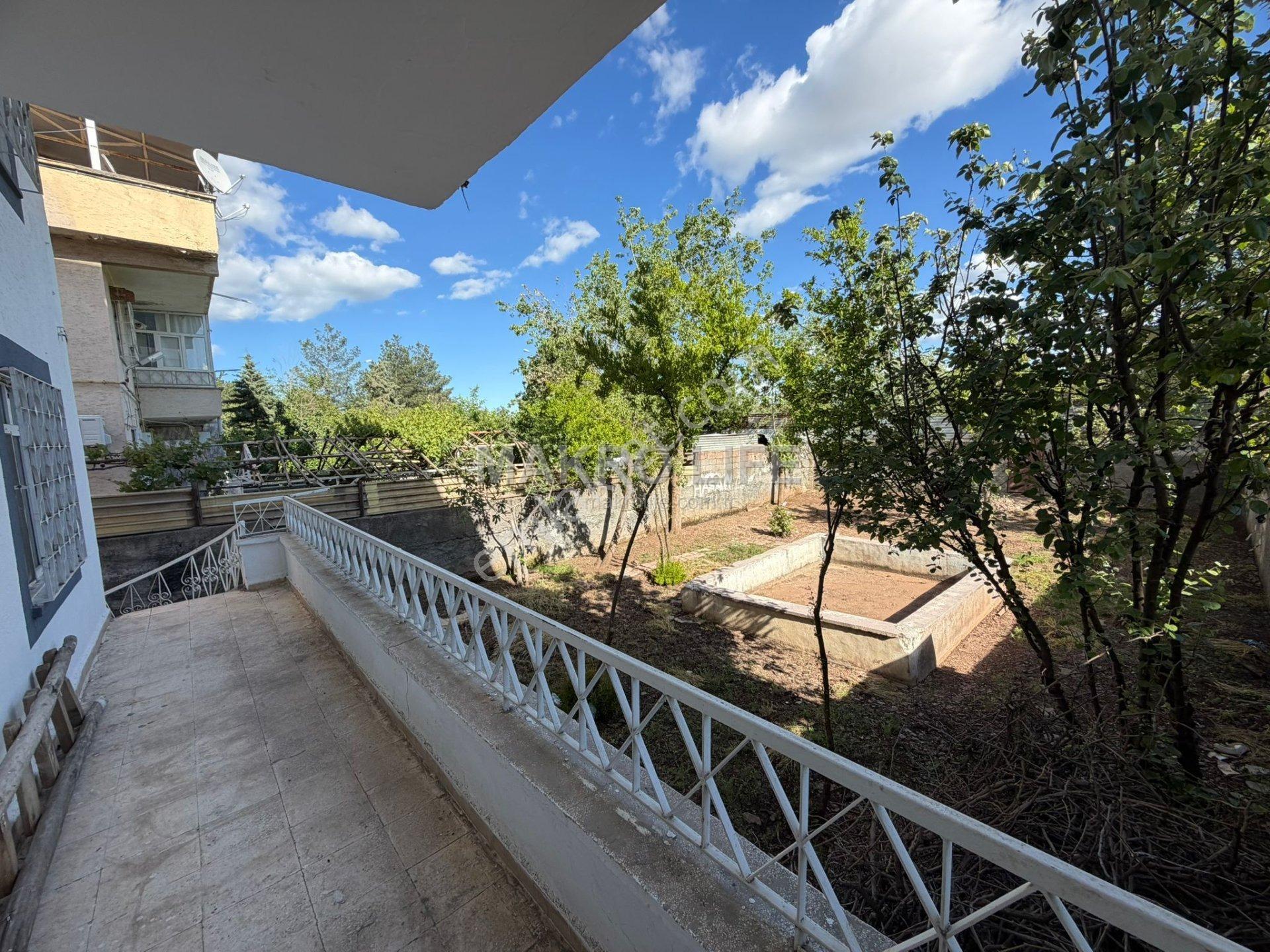 Bağcılarda Uygun Fiyatlı 5+1 500 M2 Satılık Villa - Görsel 22