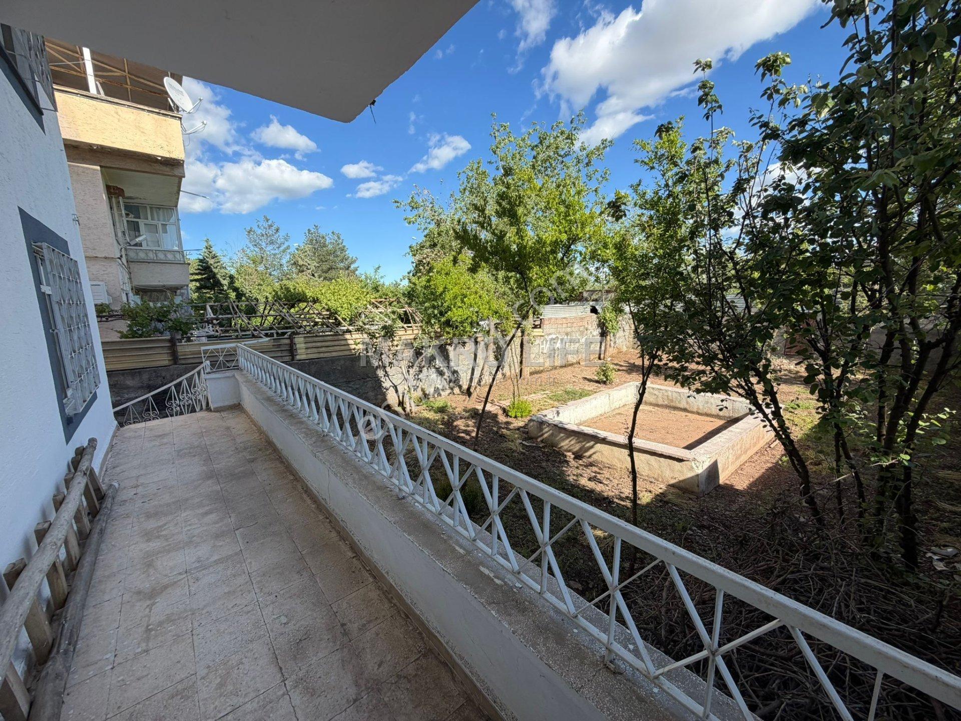 Bağcılarda Uygun Fiyatlı 5+1 500 M2 Satılık Villa - Görsel 23