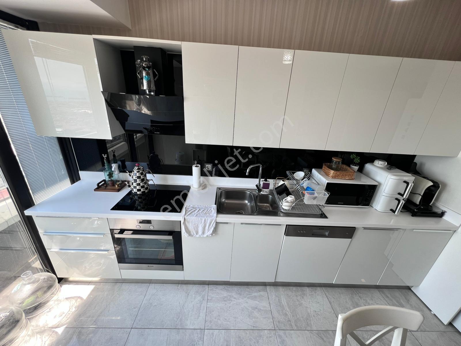 Pegaas'tan Allure Tower'da Göl Deniz E5 Manzaralı Satılık Daire* - Görsel 9