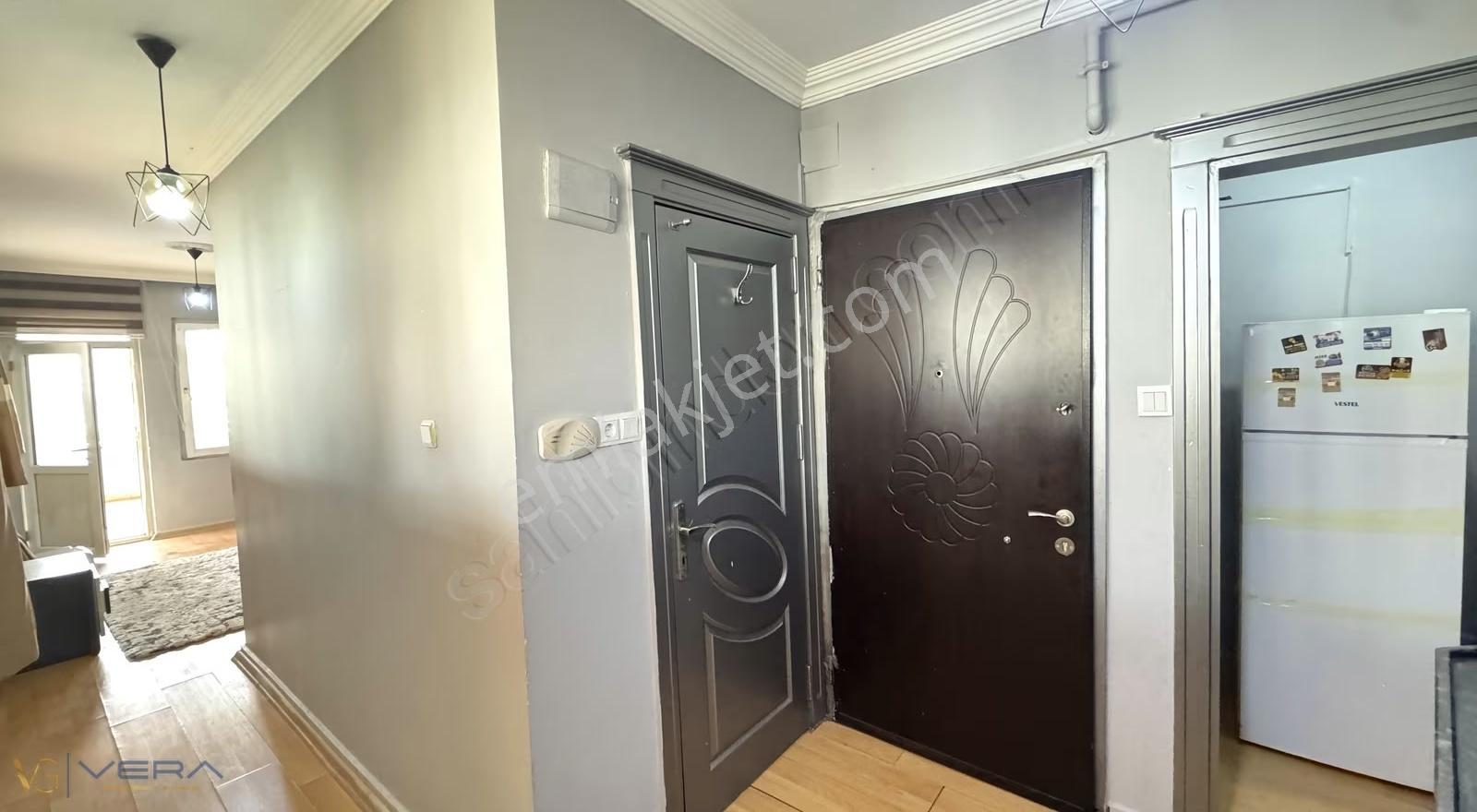 Binevler Mah. 65m2 Teraslı,3 Cepheli, 1+1 Satılık Daire - Görsel 3