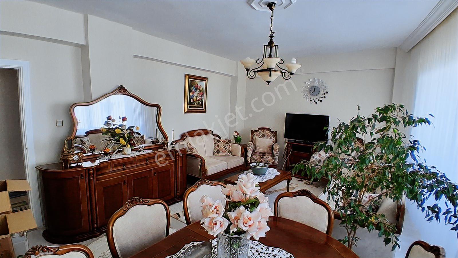 Rw Nest'ten Balkan Caddesi Üzeri 145 M2 3+1 Satılık Daire - Görsel 18