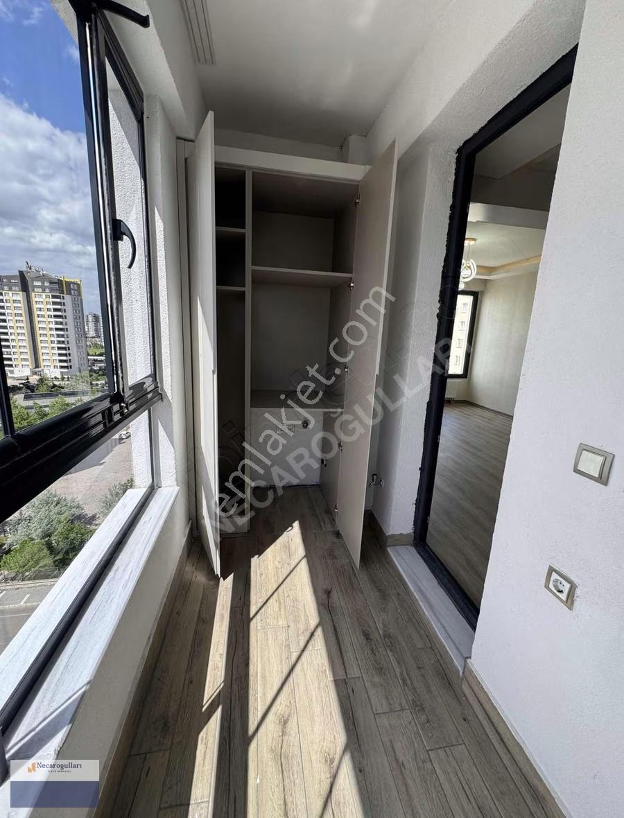 Necaroğullarından Wınston Avm Civarı Ekstra Masraflı 3,5+1 - Görsel 18