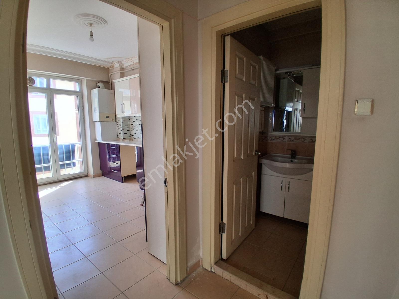 Rw Nest'ten Bahçelievler Mahallesinde Bakımlı 2+1 Kiralık Daire - Görsel 15