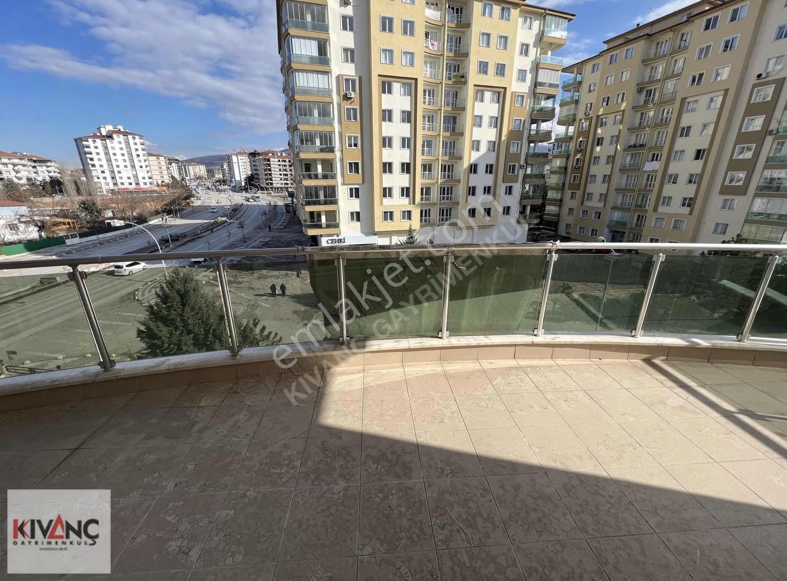 Kıvanç Gayrimenkul'den Fahri Kayahanda Kiralık 3+1 Daire - Görsel 26