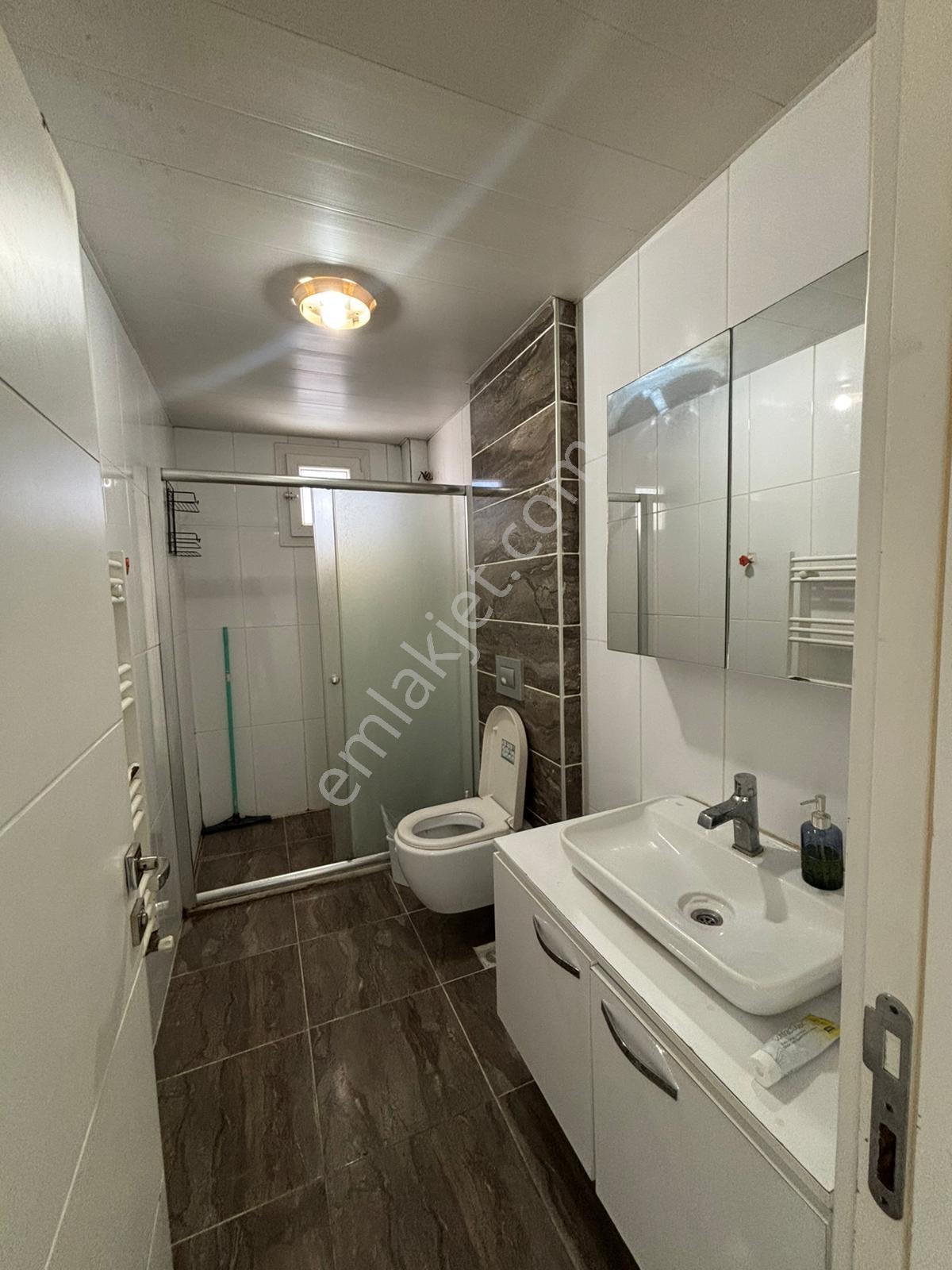Cumhuriyet Mahallesin'de Kiralık Doğalgazlı 2+1 Daire - Görsel 15