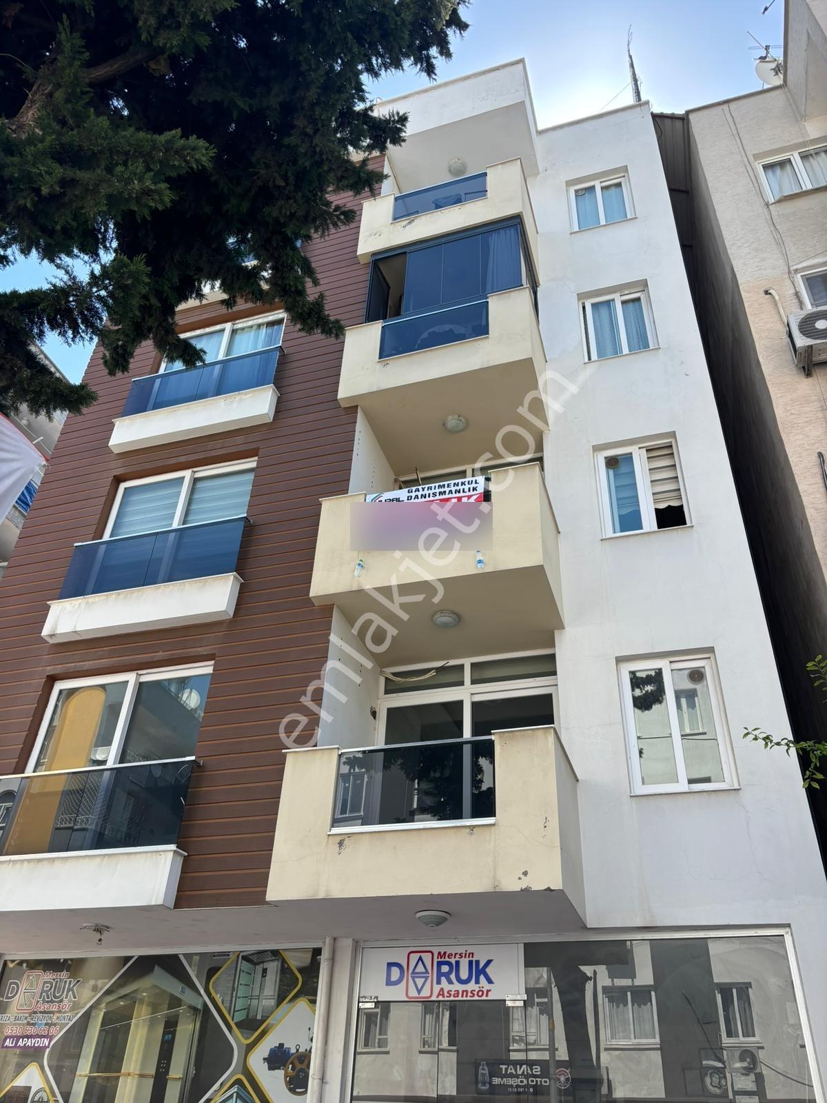 Cumhuriyet Mahallesin'de Kiralık Doğalgazlı 2+1 Daire - Görsel 11