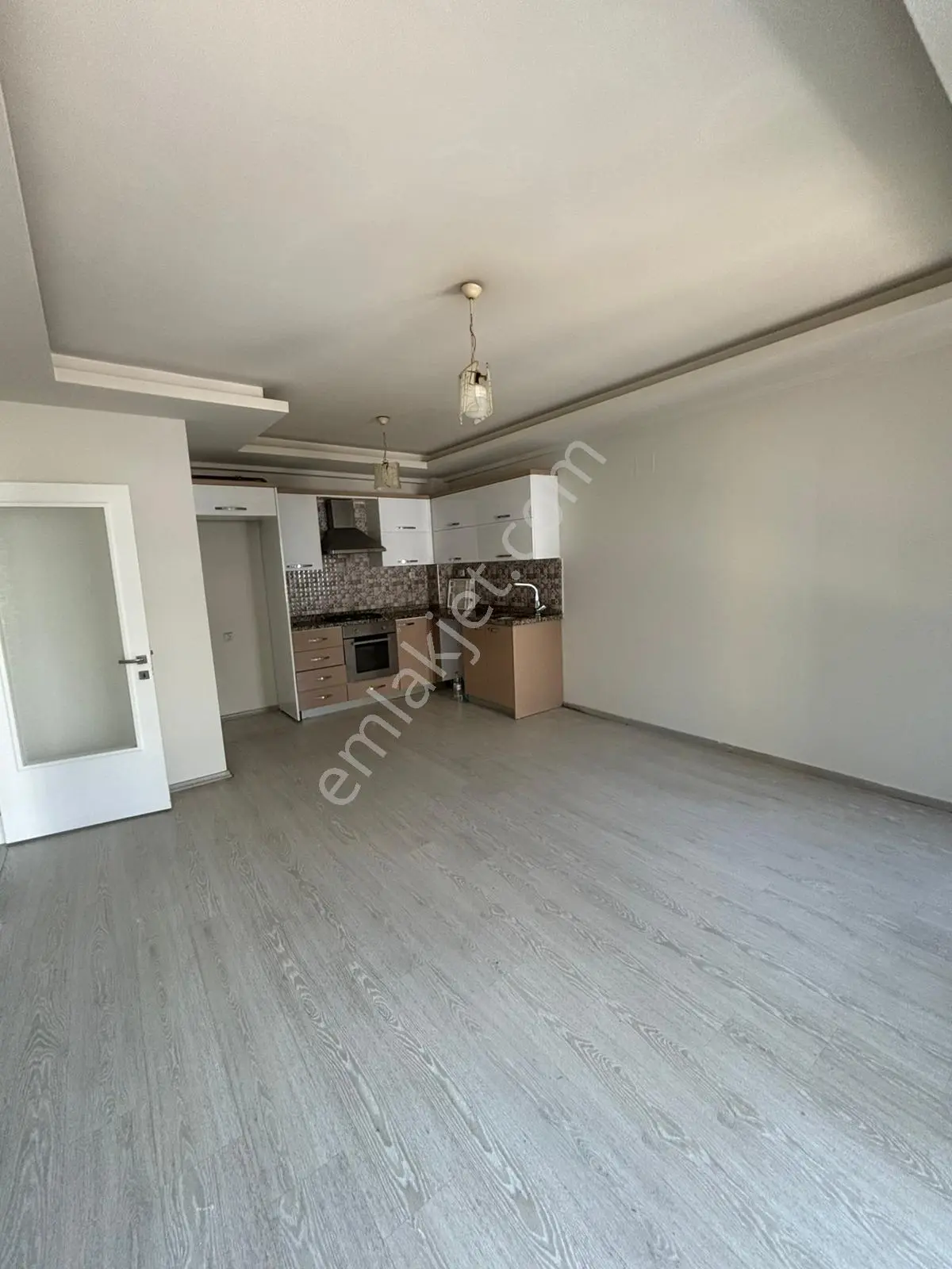 Cumhuriyet Mahallesin'de Kiralık Doğalgazlı 2+1 Daire