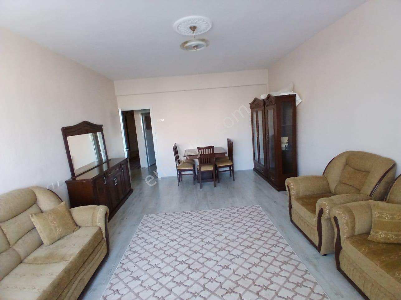 Akçay Emlak'tan Akşehir Çarşı Merkezde Özpark Otel Civarında Eşyalı Kiralık 3+1 Daire - Görsel 4