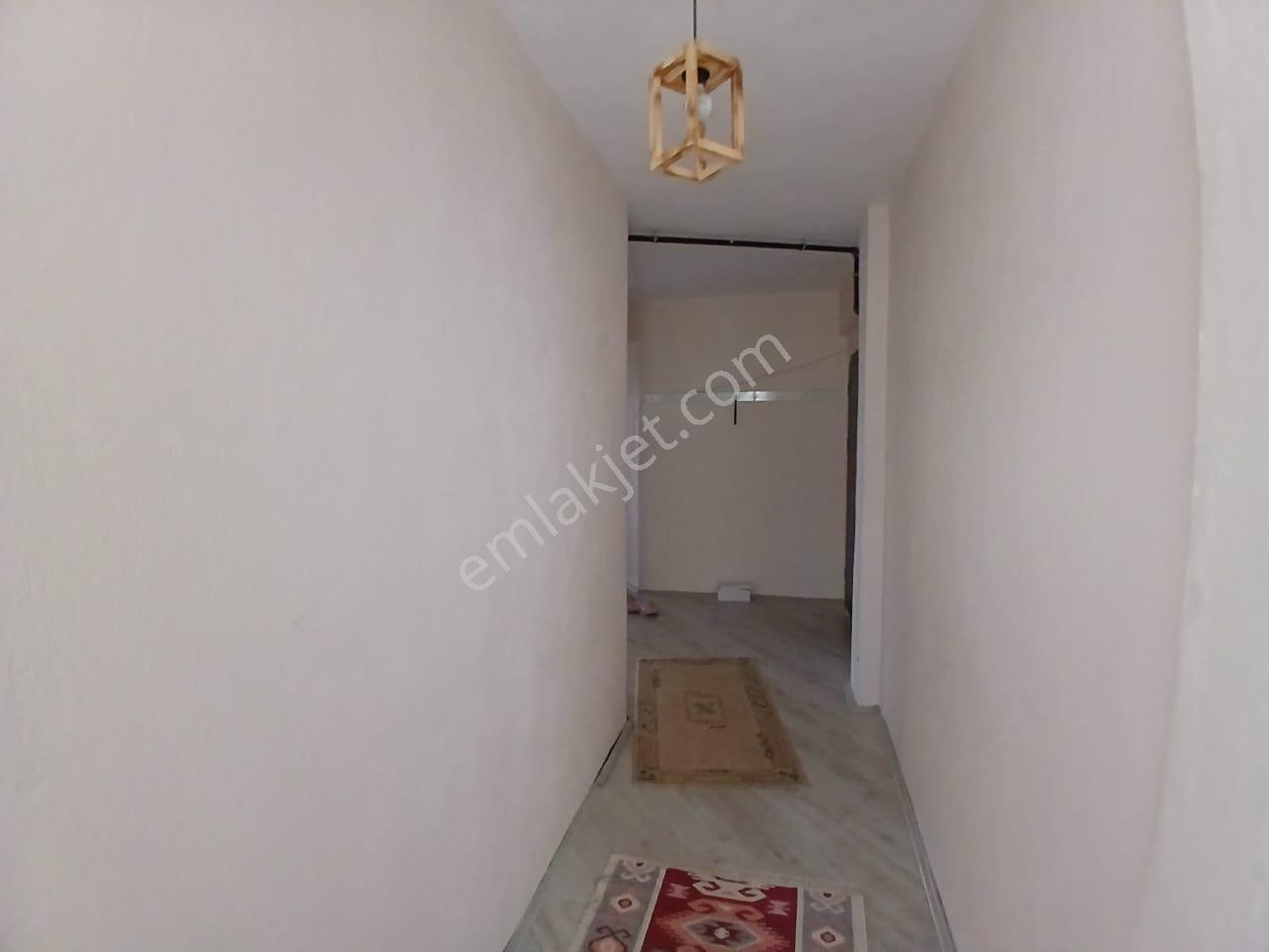 Akçay Emlak'tan Akşehir Çarşı Merkezde Özpark Otel Civarında Eşyalı Kiralık 3+1 Daire - Görsel 24