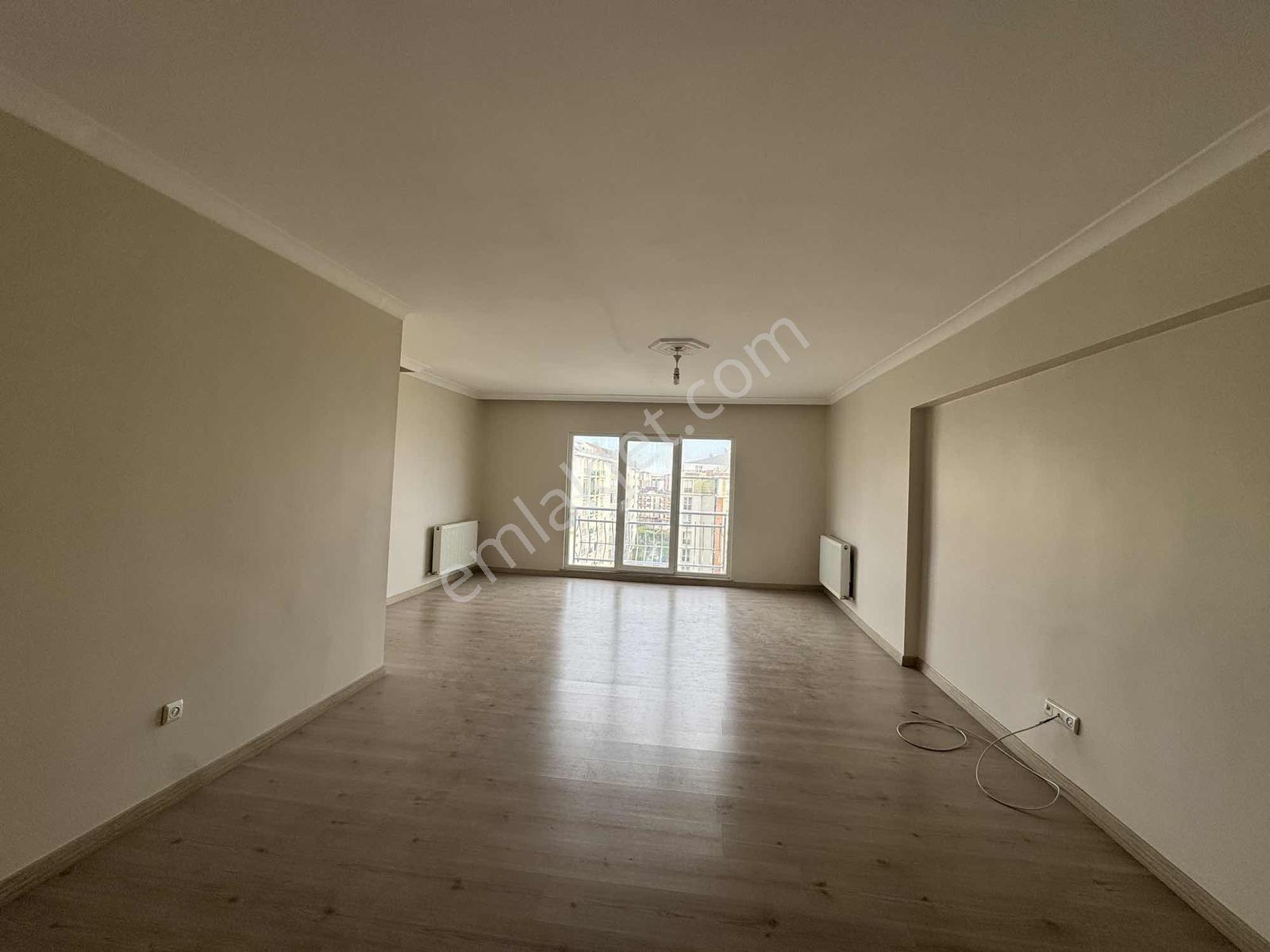 Remax Ten Beylikdüzü Adnan Kahveci Mh Kolejler Bölgesi Geniş 3+1 - Görsel 7
