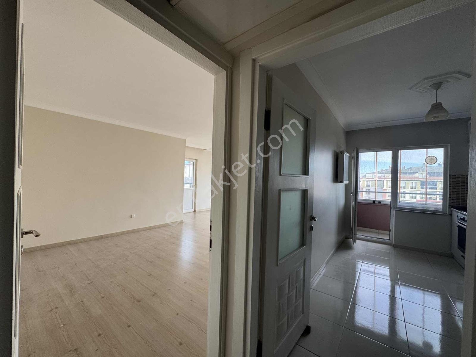 Remax Ten Beylikdüzü Adnan Kahveci Mh Kolejler Bölgesi Geniş 3+1 - Görsel 23