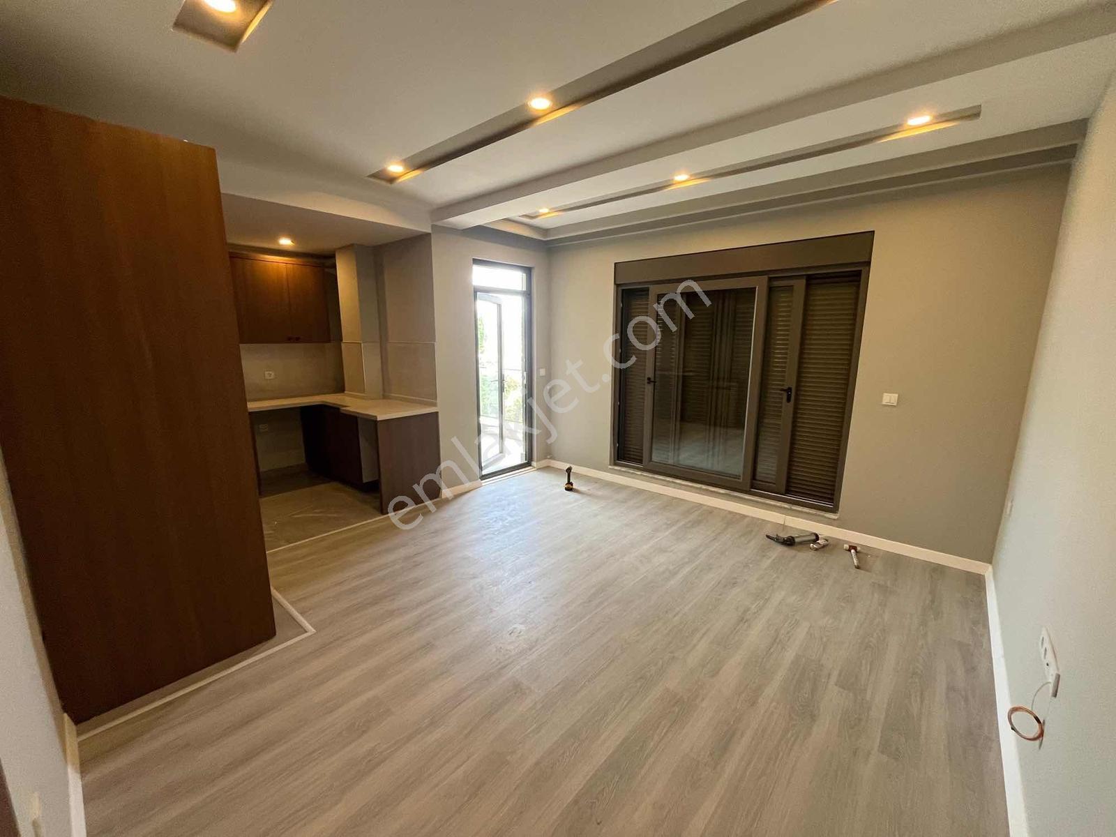 Agora Avm 1km Mesafede, Sıfır Daire