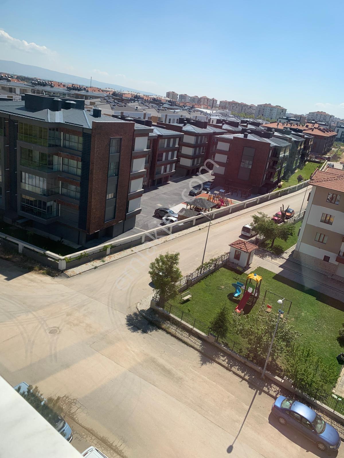 Batıkent Mah. Tunakent Sitesinde 3+1 Geniş Daire - Görsel 15