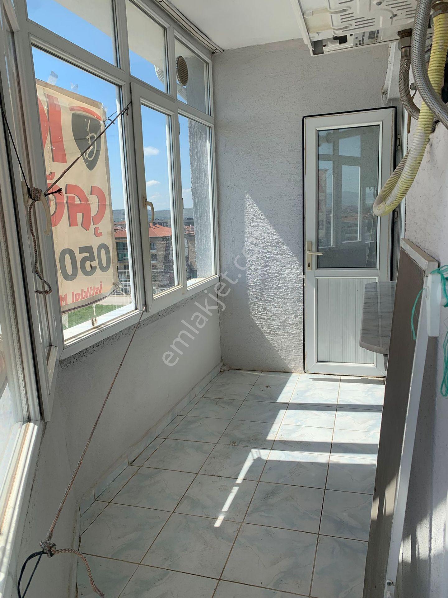 Batıkent Mah. Tunakent Sitesinde 3+1 Geniş Daire - Görsel 13