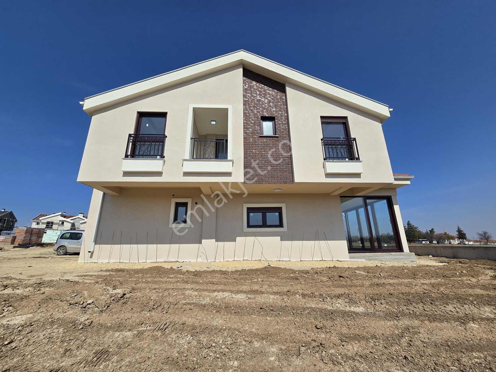 Rw Nest'ten Yukarı Söğütönünde Satılık 4+1villa - Görsel 21