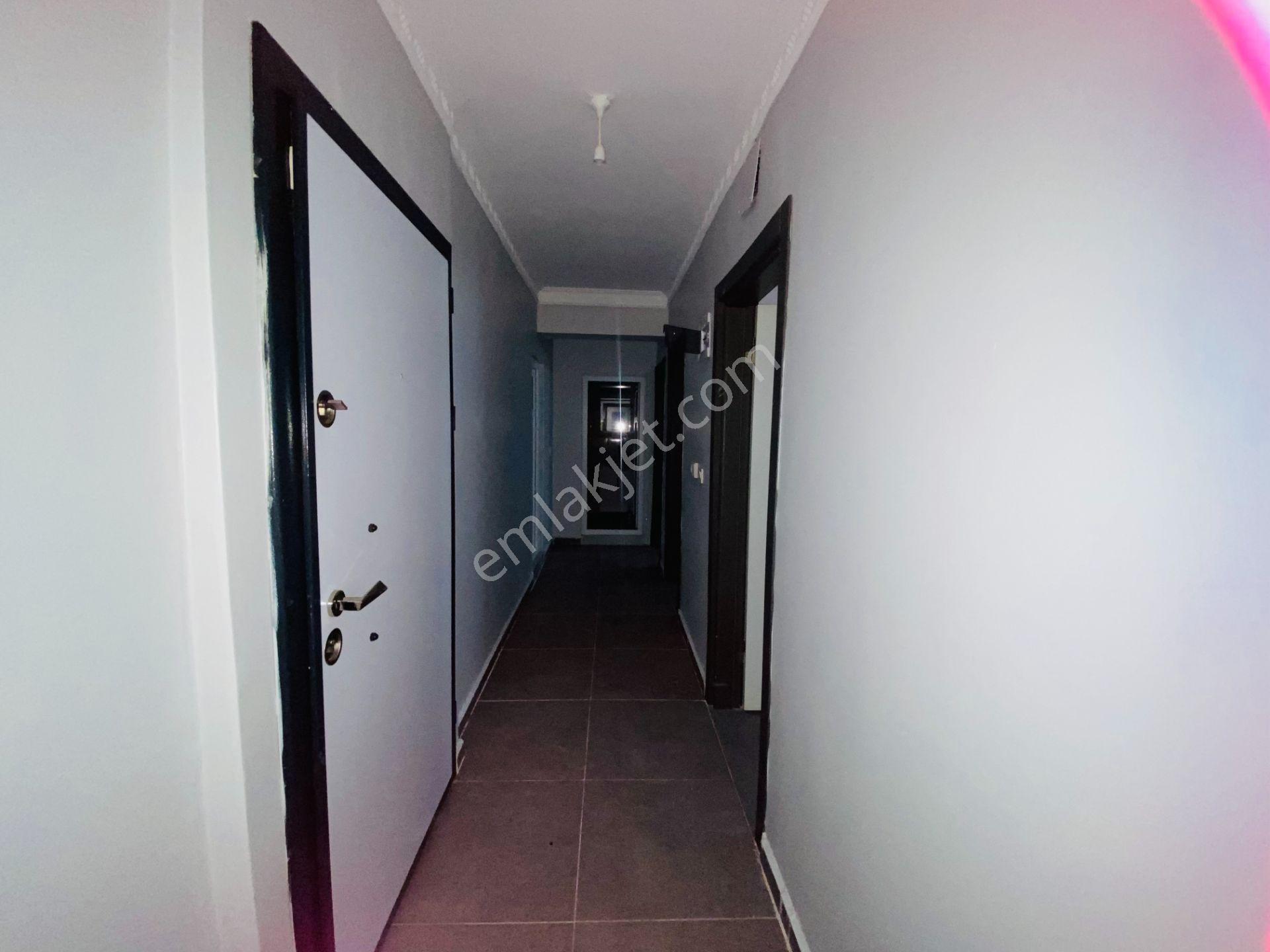 Güven'den Kapaklı'da Caddeye Yakın Kombili Ara Kat 2+1 Daire - Görsel 24
