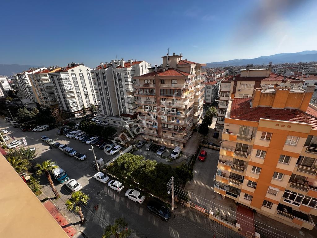 Karşıyaka Tower'da Lüks Ve Konforlu 1+1 Satılık Daire - Görsel 19
