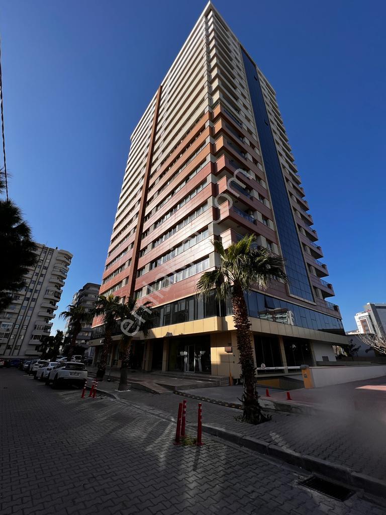 Karşıyaka Tower'da Lüks Ve Konforlu 1+1 Satılık Daire