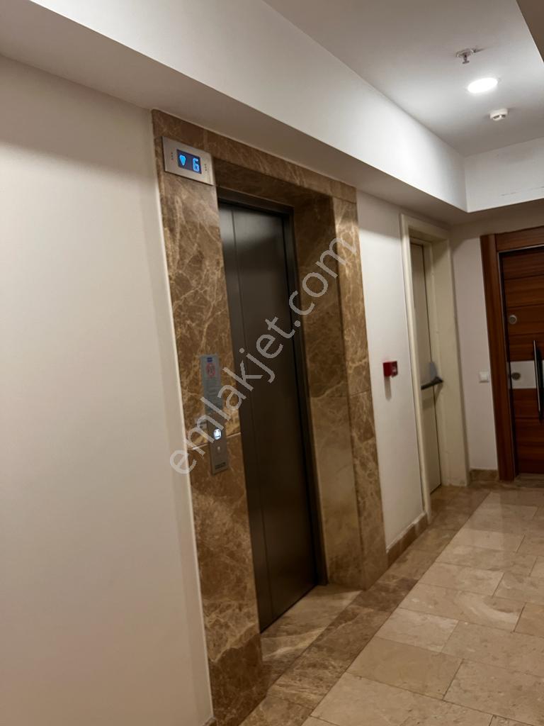 Karşıyaka Tower'da Lüks Ve Konforlu 1+1 Satılık Daire - Görsel 10