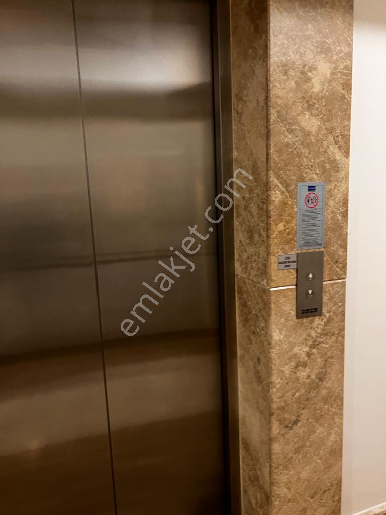 Karşıyaka Tower'da Lüks Ve Konforlu 1+1 Satılık Daire - Görsel 12