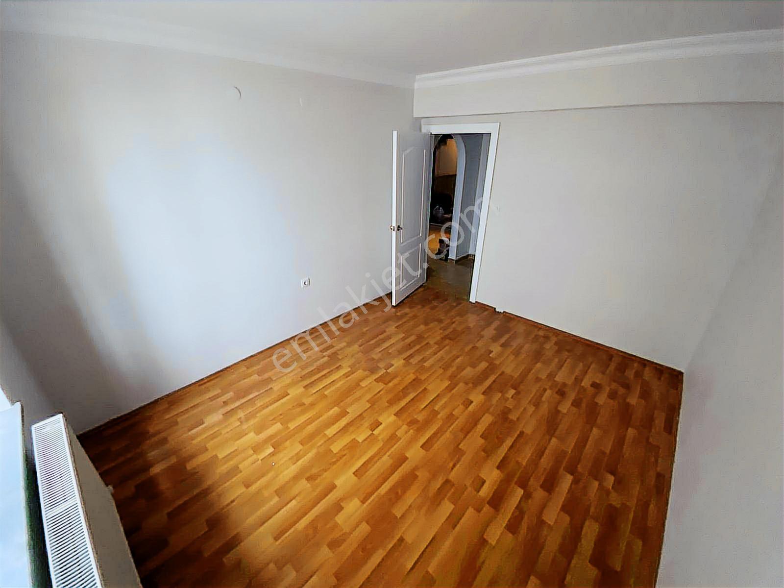 Akşemsettin Lisesi Yanında Katta Ön Cephe 3+1 Kiralık Daire - Görsel 18
