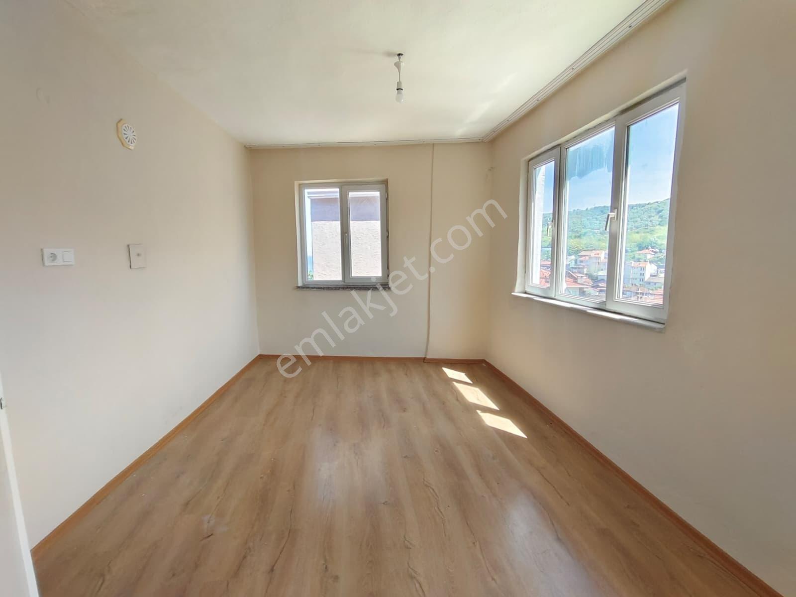 Mudanya Trilye Merkezde Kiralık 4+1 Müstakil Ev - Görsel 22