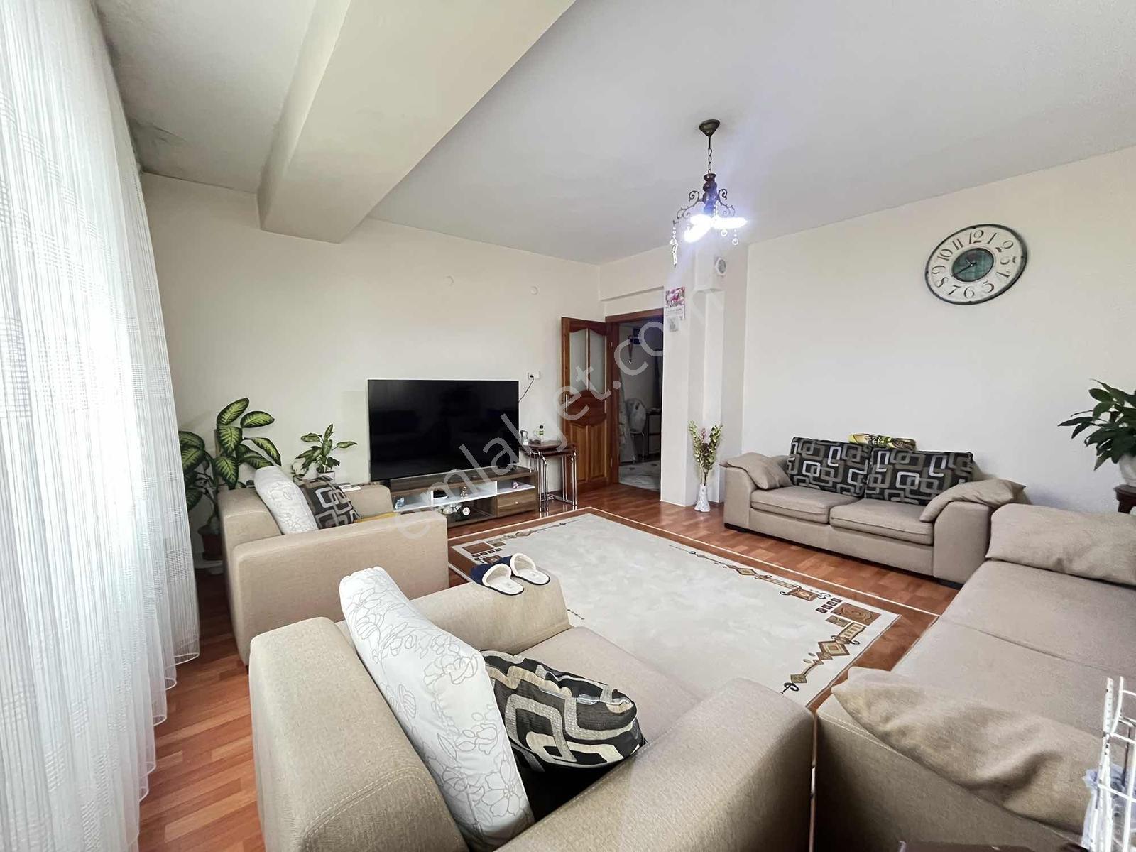 Fevziçakmak Mah. Farabi Hast. Yakını 140m2 3+1 Arakat Daire - Görsel 7
