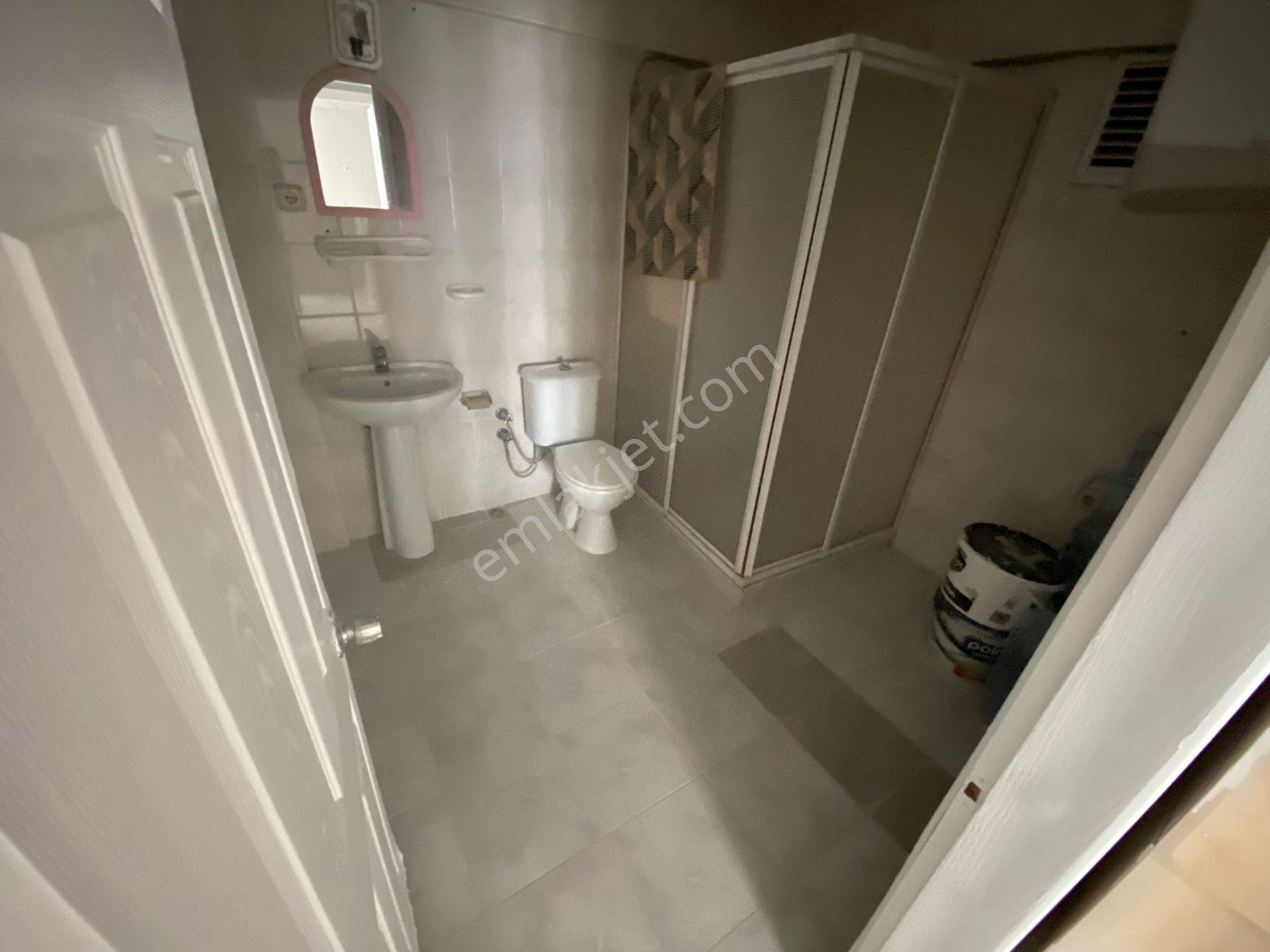 Acill Karabağlar Polat Cad.si Üzeri Yeşilyurt Hastane Yakını 2+1 85m2 Ayrı Mutfak Havadar Satılık D. - Görsel 18