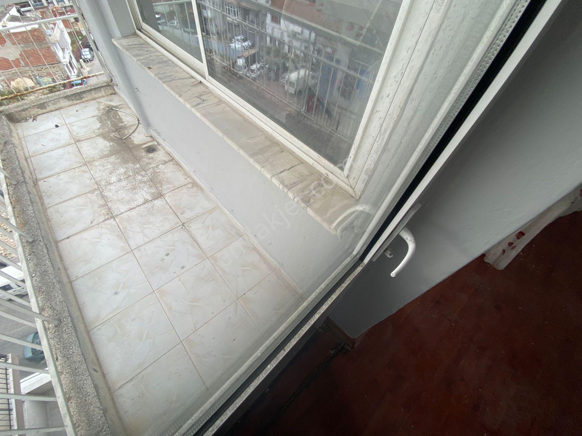 Acill Karabağlar Polat Cad.si Üzeri Yeşilyurt Hastane Yakını 2+1 85m2 Ayrı Mutfak Havadar Satılık D. - Görsel 25