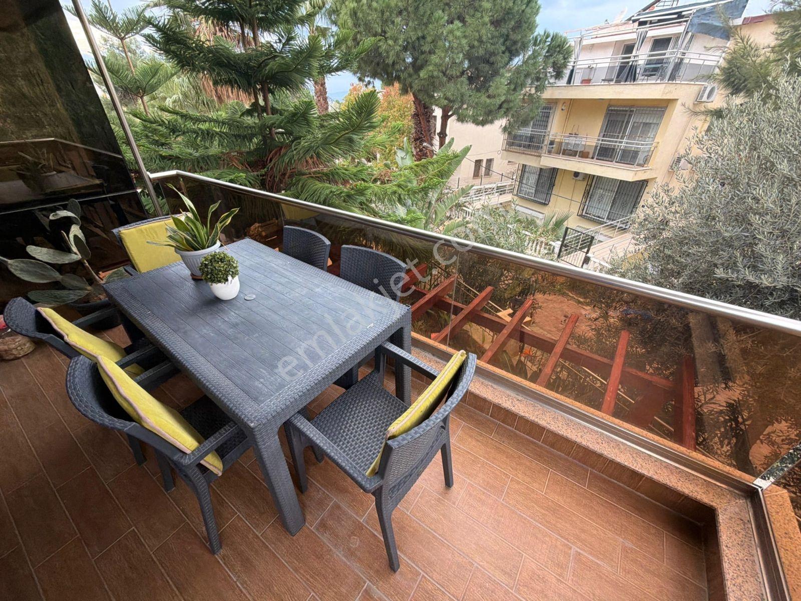Kuşadası Marina Bölgesi Geniş 3+1 - Görsel 15