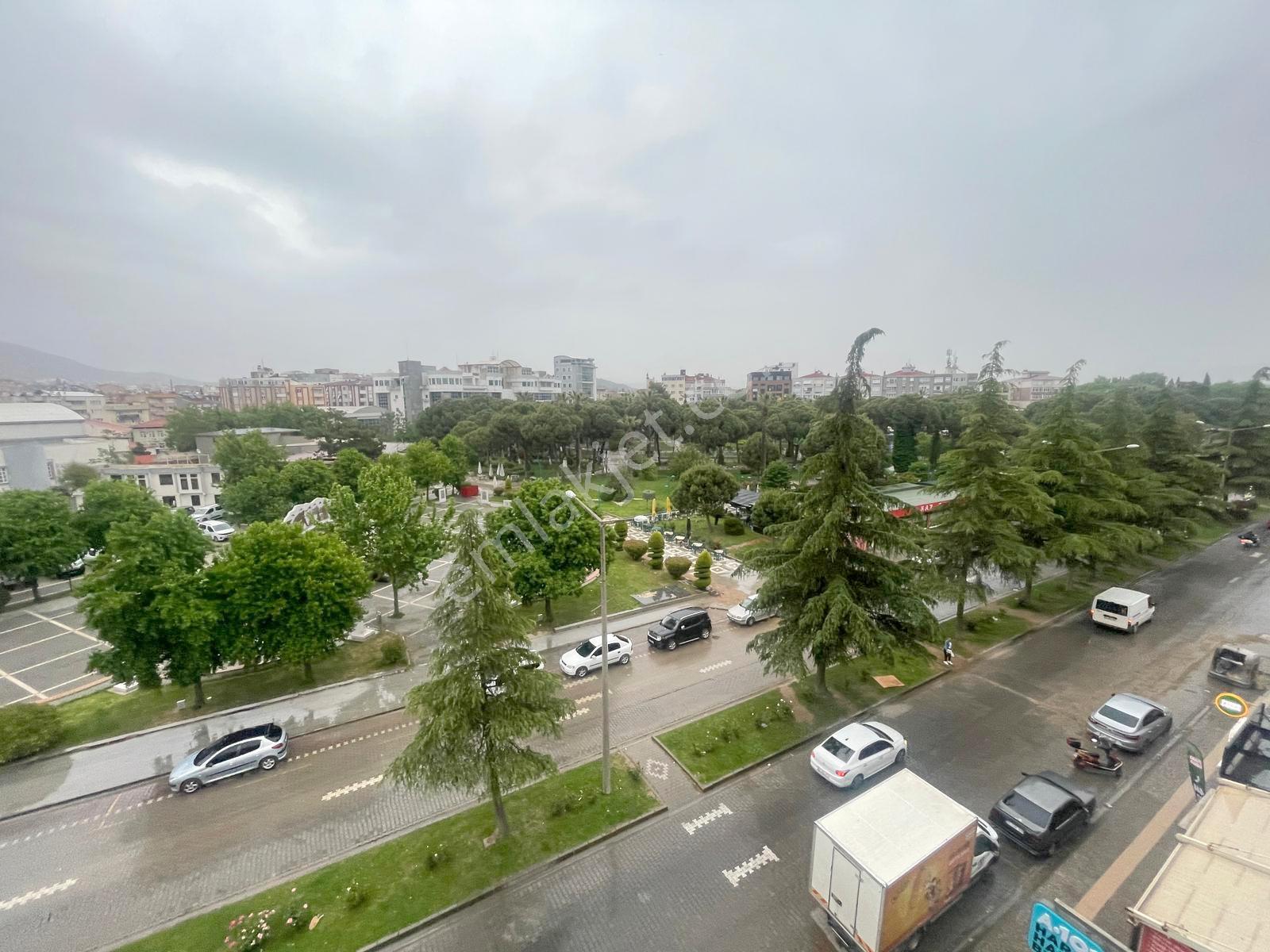 ❇️ Edremitin Göbeğinde Asansörlü Ön Cephe 3+1 Daire Fırsatı - Görsel 19